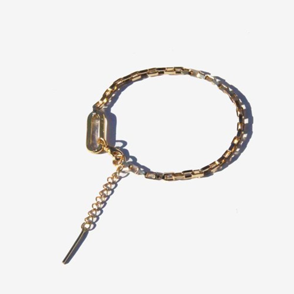 러쉬오프(RUSH OFF) [RUSHOFF] Gold Clip Bracelet/ 골드클립 팔찌