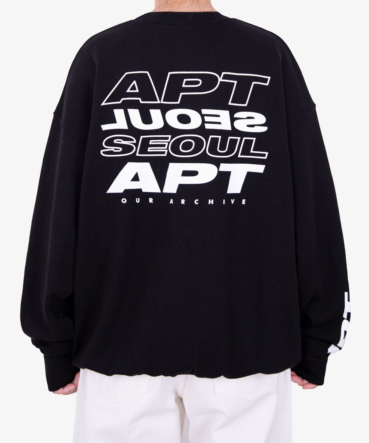 아파트먼트(APARTMENT) DOUBLE SEOUL SWEAT SHIRTS - BLACK