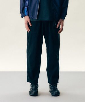 루즈테이퍼드 팬츠 Black