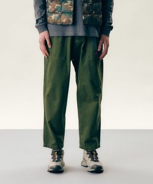 루즈테이퍼드 팬츠 Olive