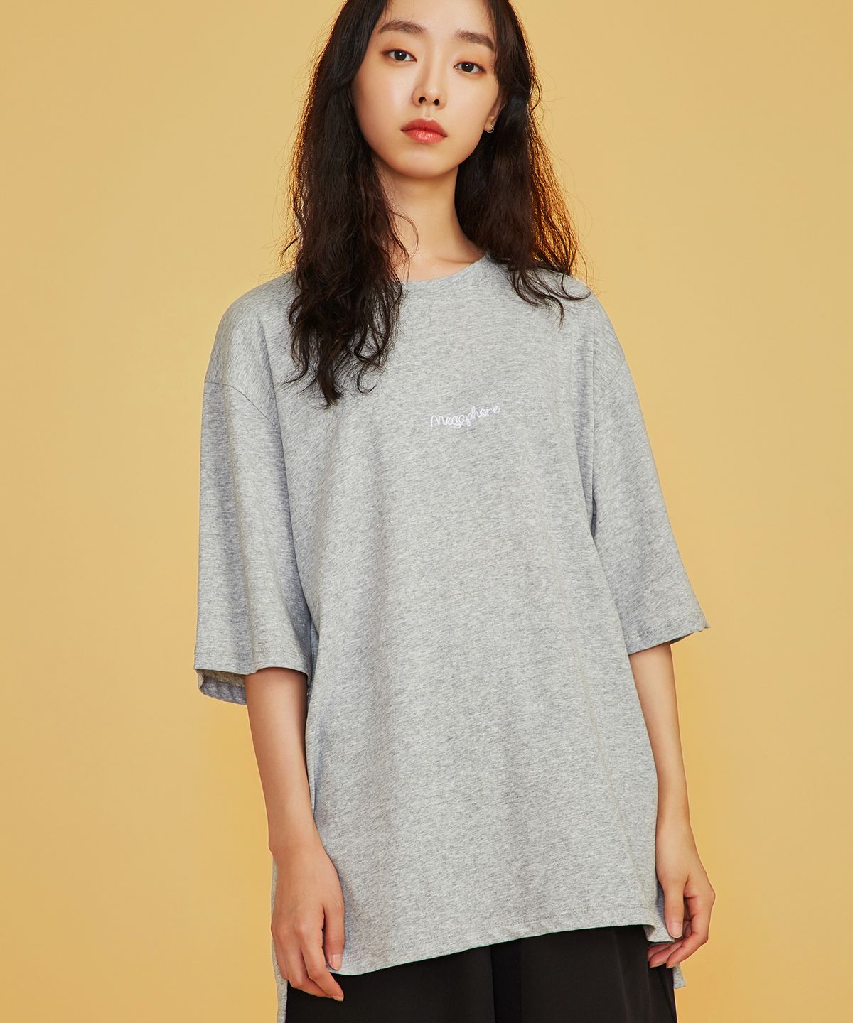 메가폰(MEGAPHONE) [UNISEX] MGPN 베이직 반팔티셔츠 - Gray