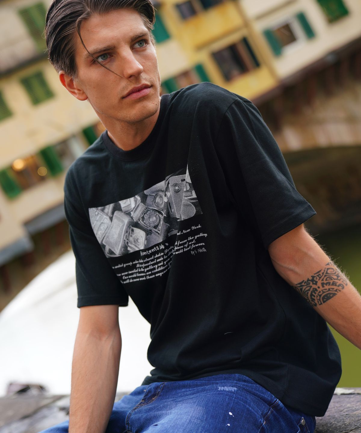 에이 컨텐츠 랩(ACONTENTSLAB) A.C.L Paris Saint-Ouen T-shirts - BLACK