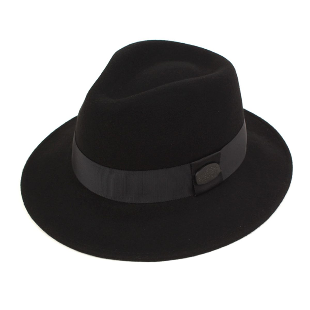 유니버셜 케미스트리(UNIVERSAL CHEMISTRY) Black Metal Line Short Fedora 숏페도라