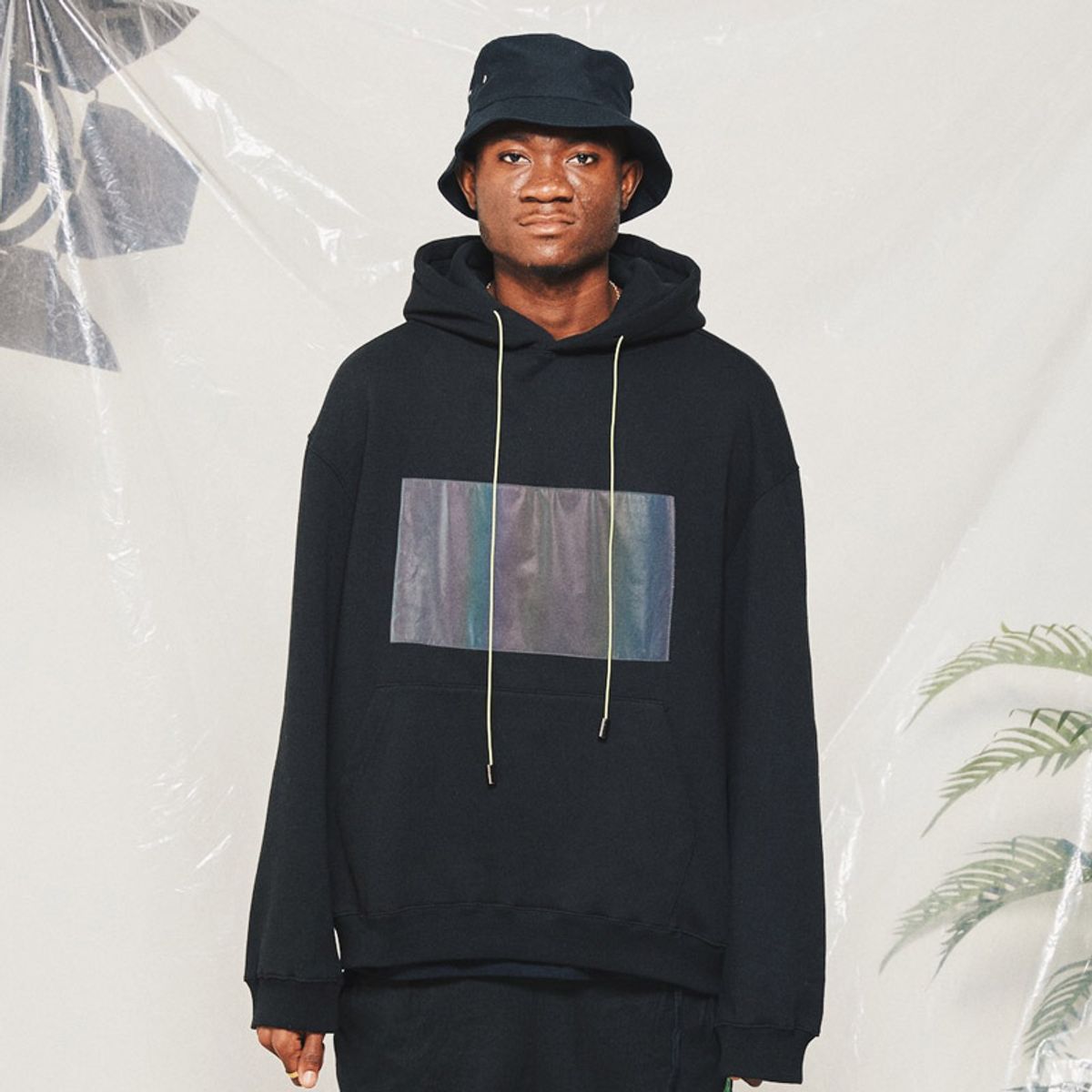 알엔오티(RNOT) X-RAY HOODIE