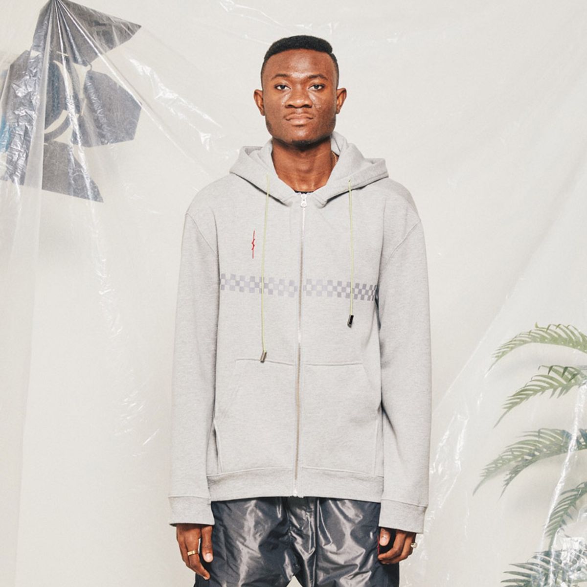 알엔오티(RNOT) FLAG ZIPUP HOODIE