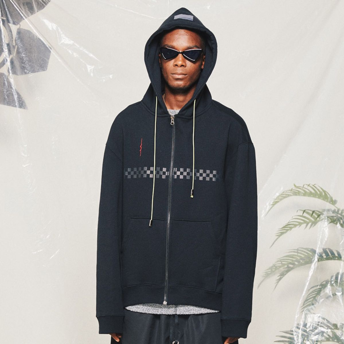 알엔오티(RNOT) FLAG ZIPUP HOODIE