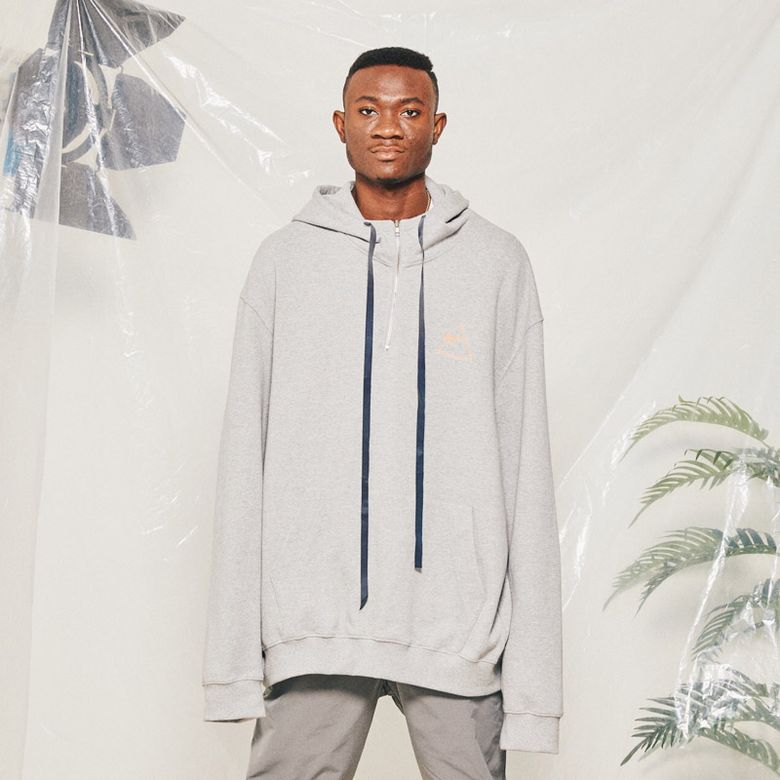 ULTRA HALF ZIPUP HOODIE
