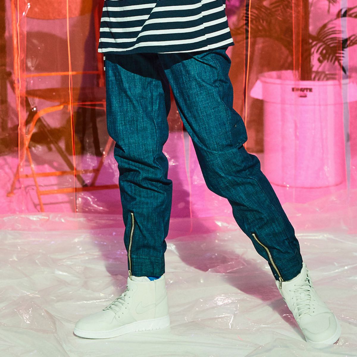 알엔오티(RNOT) PRIZM DENIM JOGGER PANTS
