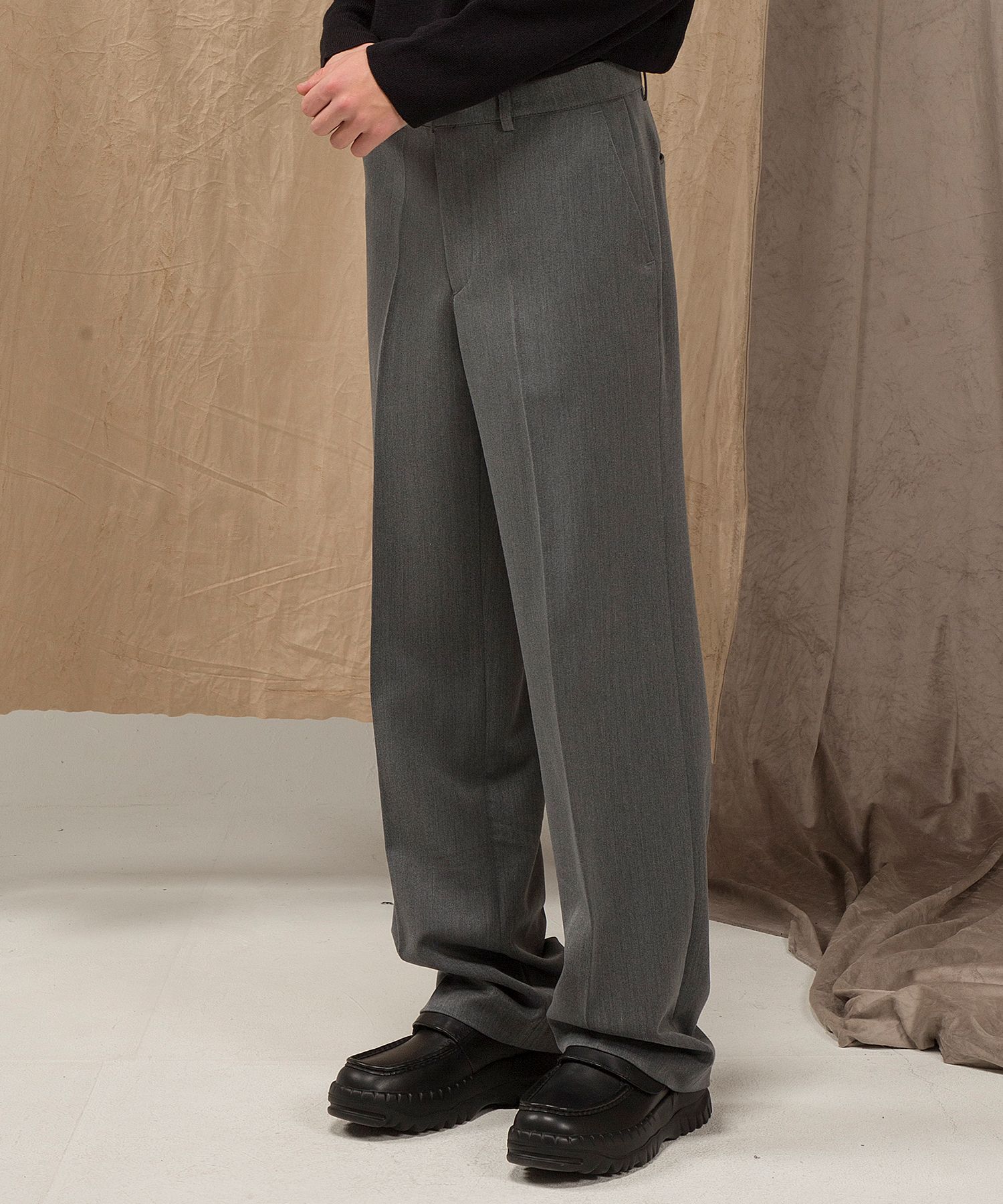 MUSINSA | SIGNATURE [Winter fabric added] Wide-fit slacks [gray]