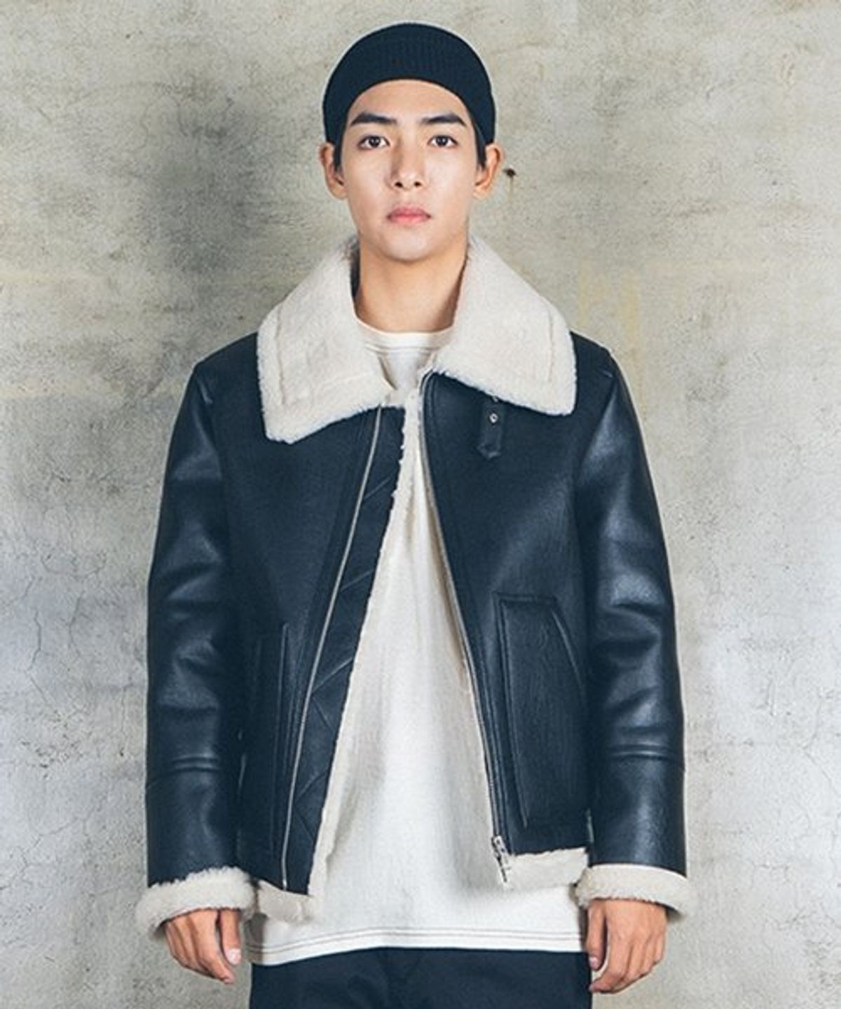 로케이트(LOCATE) silian mouton bomber jacket