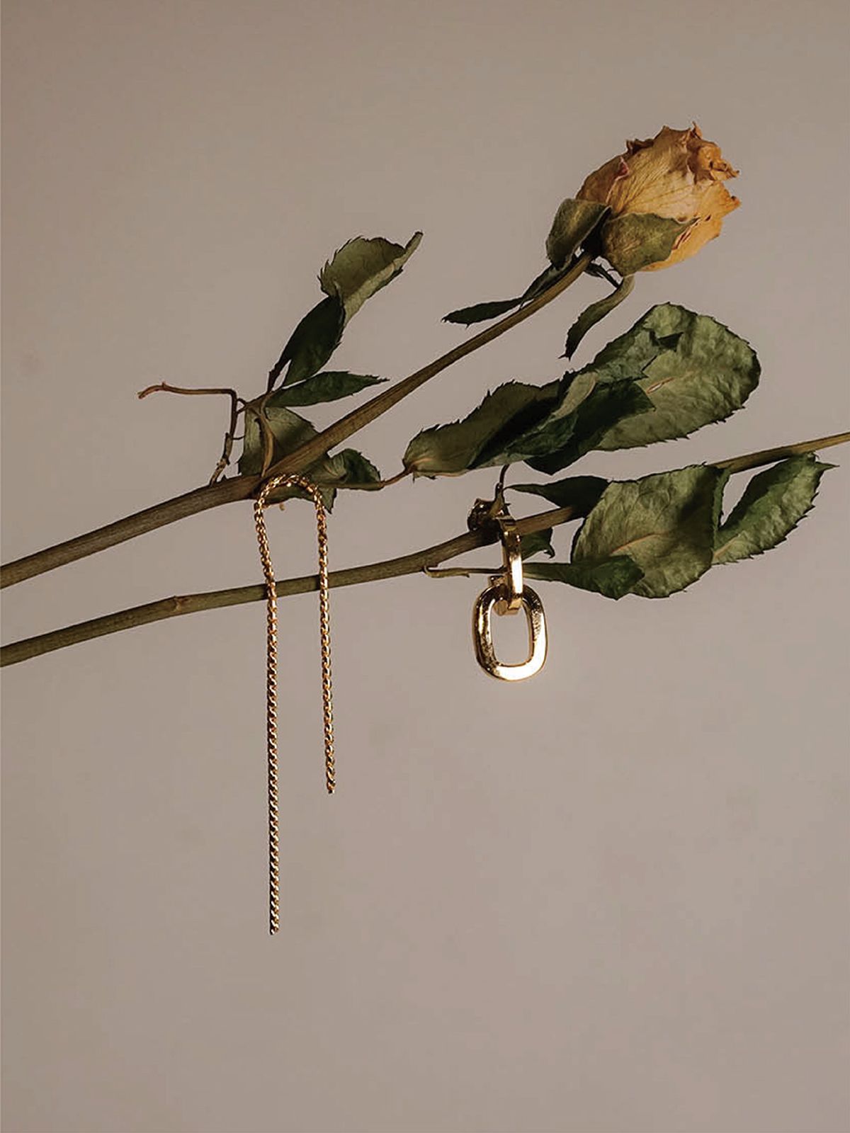 원이너프(ONE ENOUGH) (92.5 Silver) Joli Unbalanced Earrings