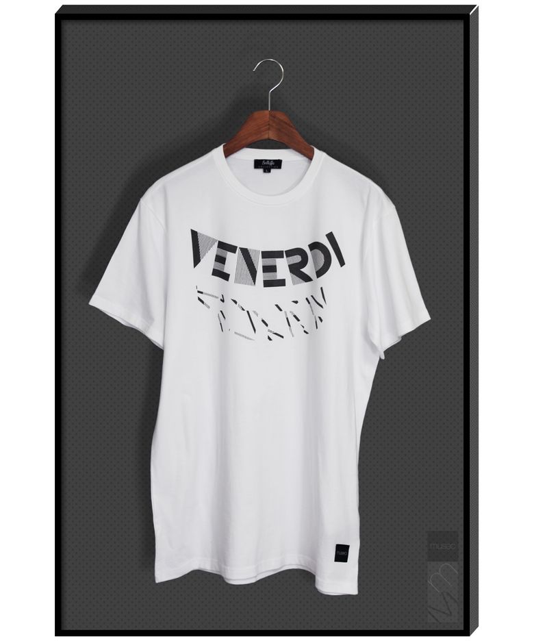 VENERDI (금요일) 디자이너 티셔츠 반팔티