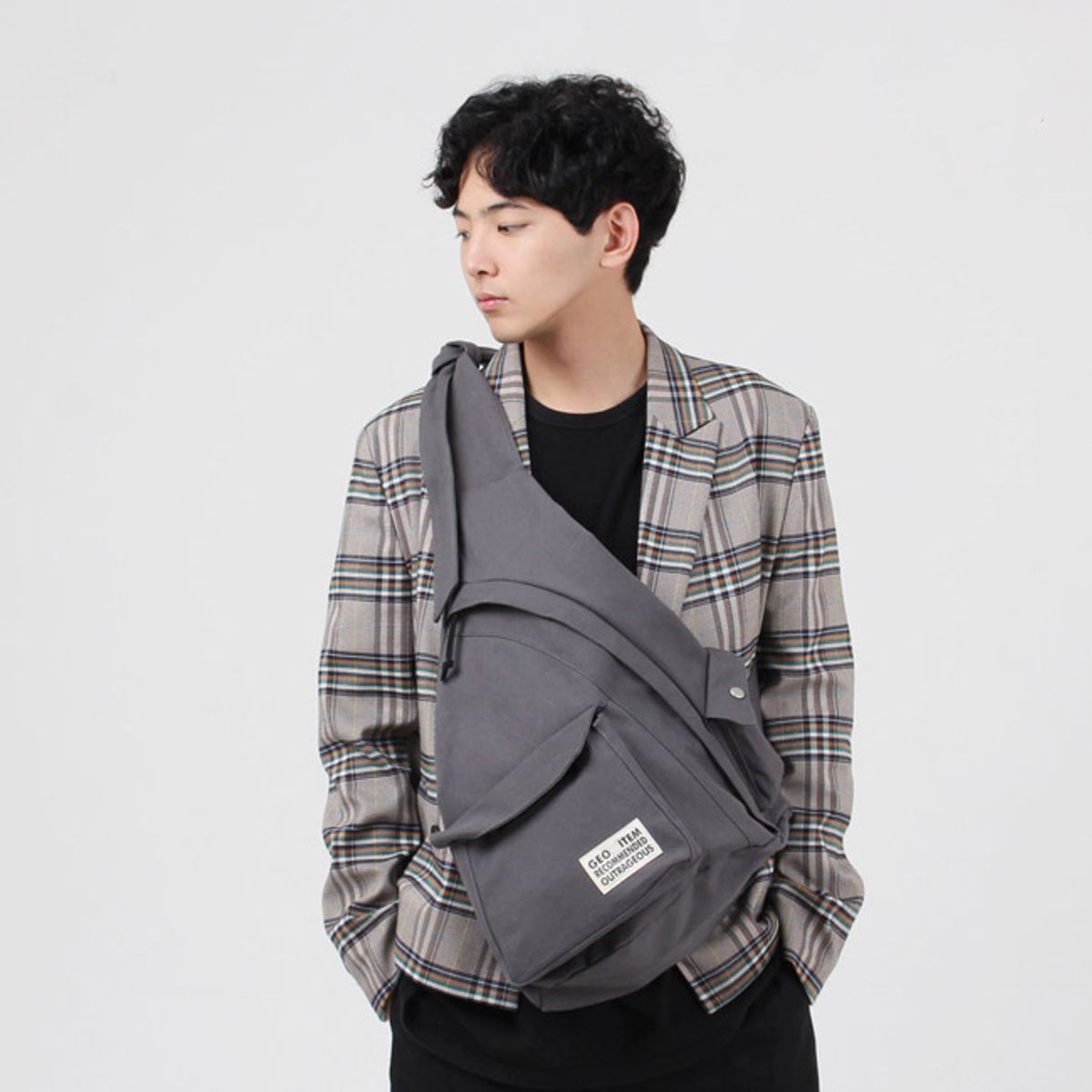 어라운드투비(AROUND TO B) 허그슬링백 그레이