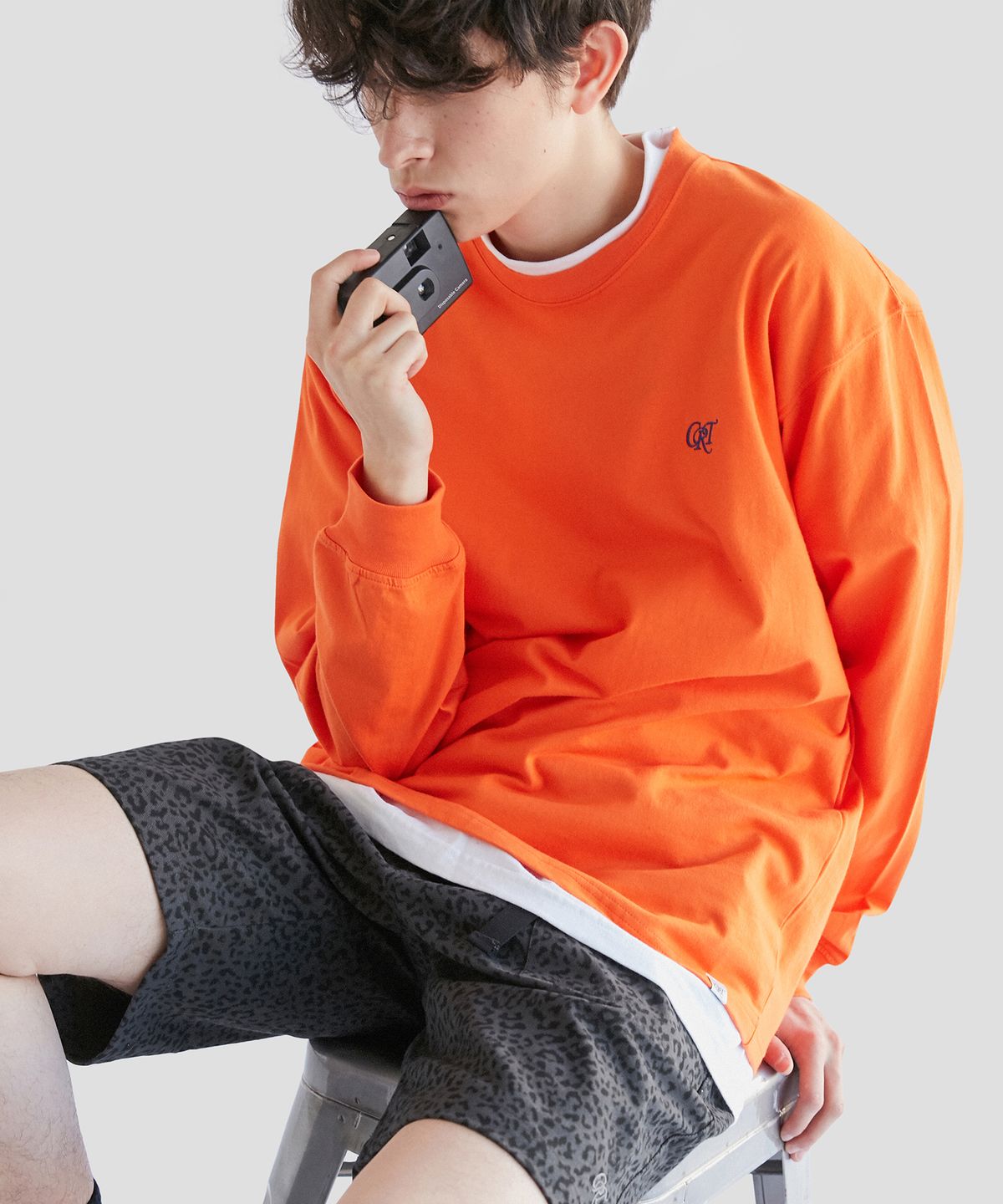 캐피탈 라디오 튠즈(CAPITAL RADIO TUNES) LOGO 롱슬리브 orange