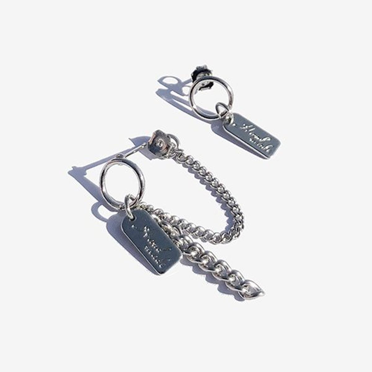 러쉬오프(RUSH OFF) Hayday Earring / 헤이데이 언발란스 귀걸이 (써지컬스틸 침)