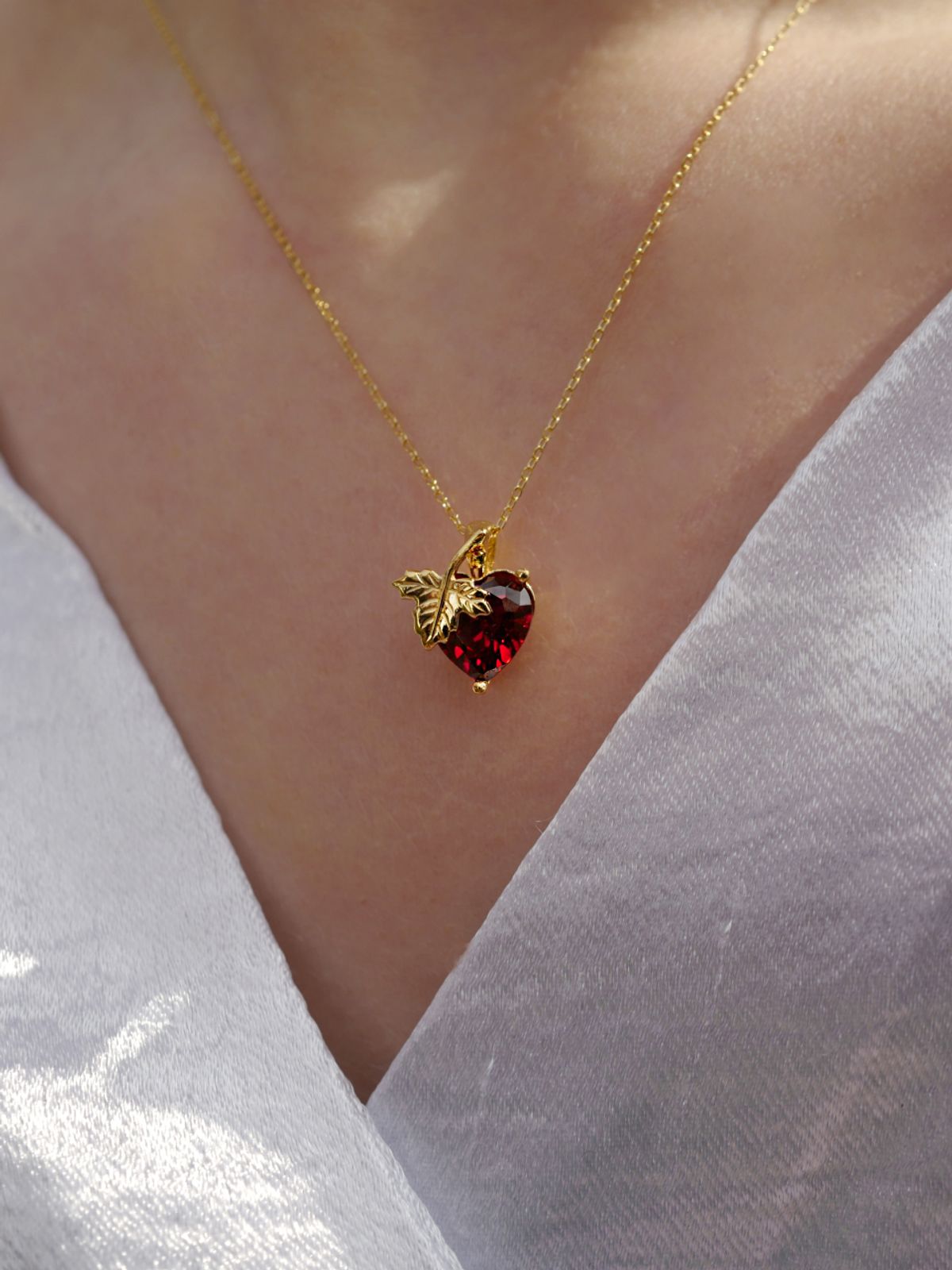 피오레(FIORE) berry necklace