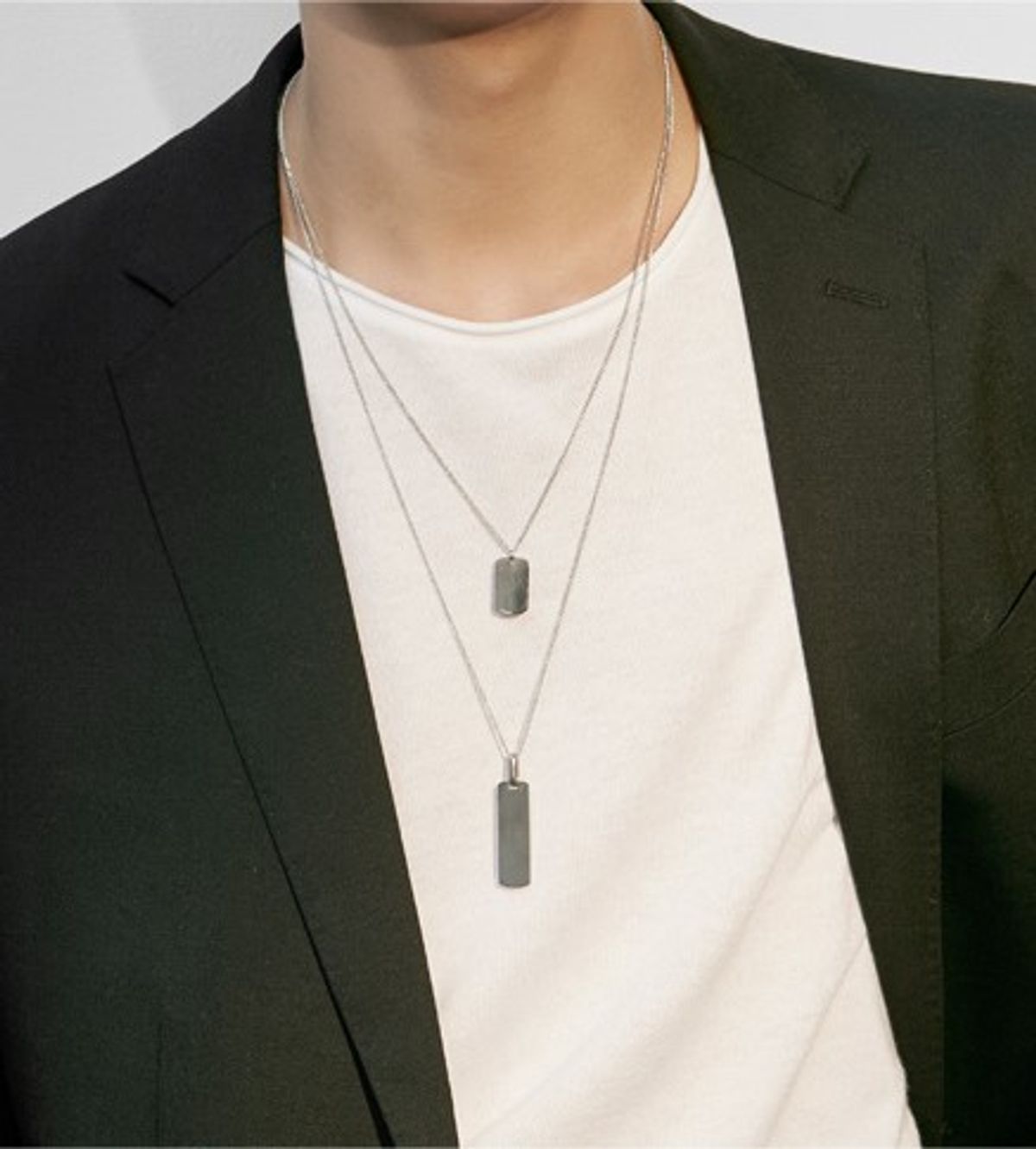 셉텐벌5(SEPTEMBER5) Rectangle long medal necklace