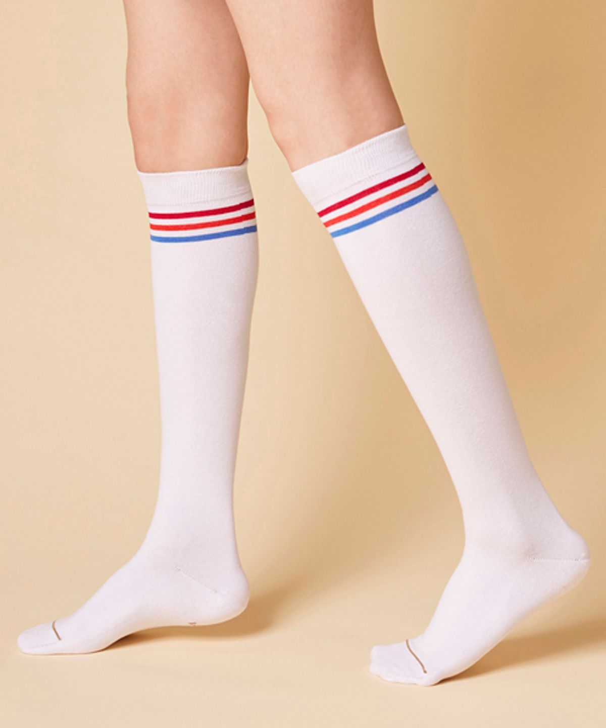 삭스핏(SOXFIT) 화이트 레드 니하이삭스 니삭스