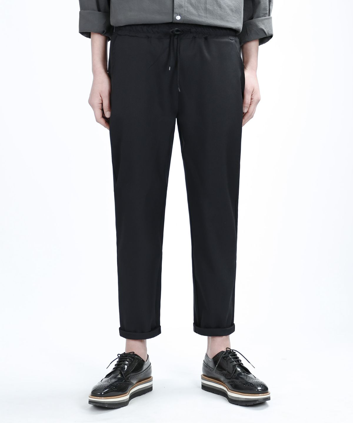베리베인(VERYVAIN) STANDARD BANDING SLACKS (BLACK)