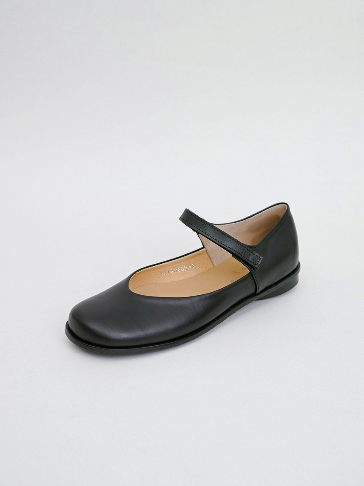 흰(HEENN) heenn . hs1902 black