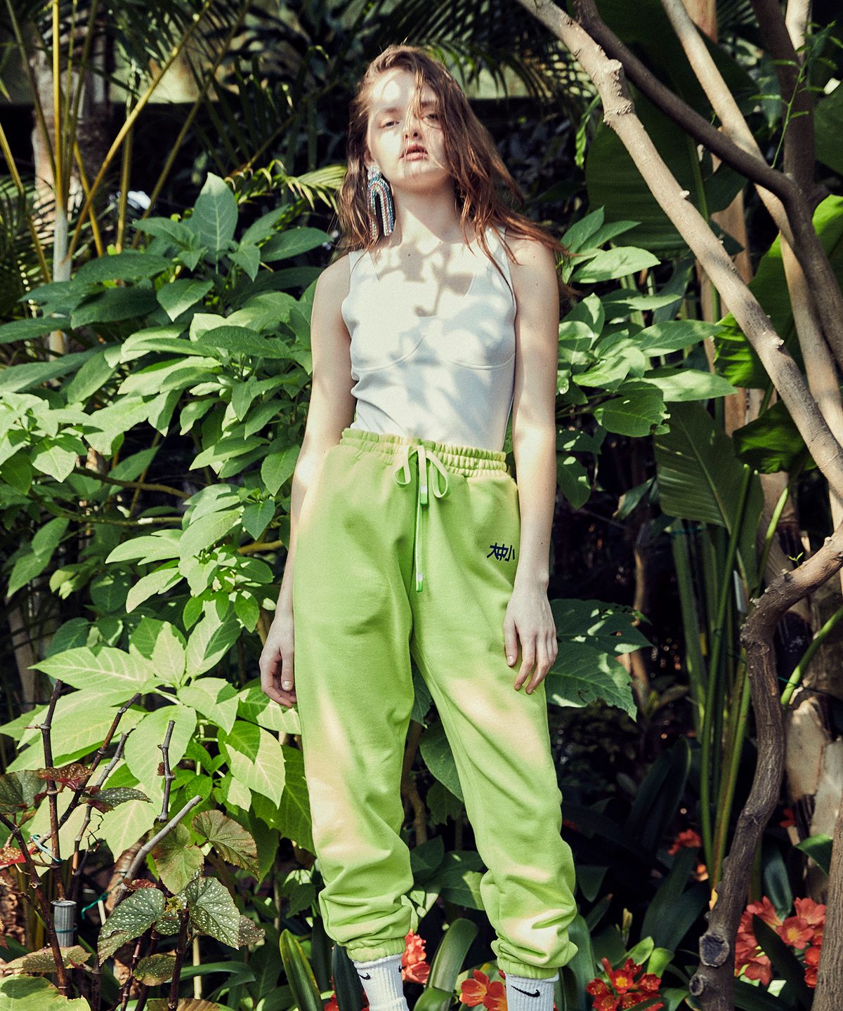 대중소(DAEJOONGSO) BUBBLES TRAINING PANTS _Neon Green