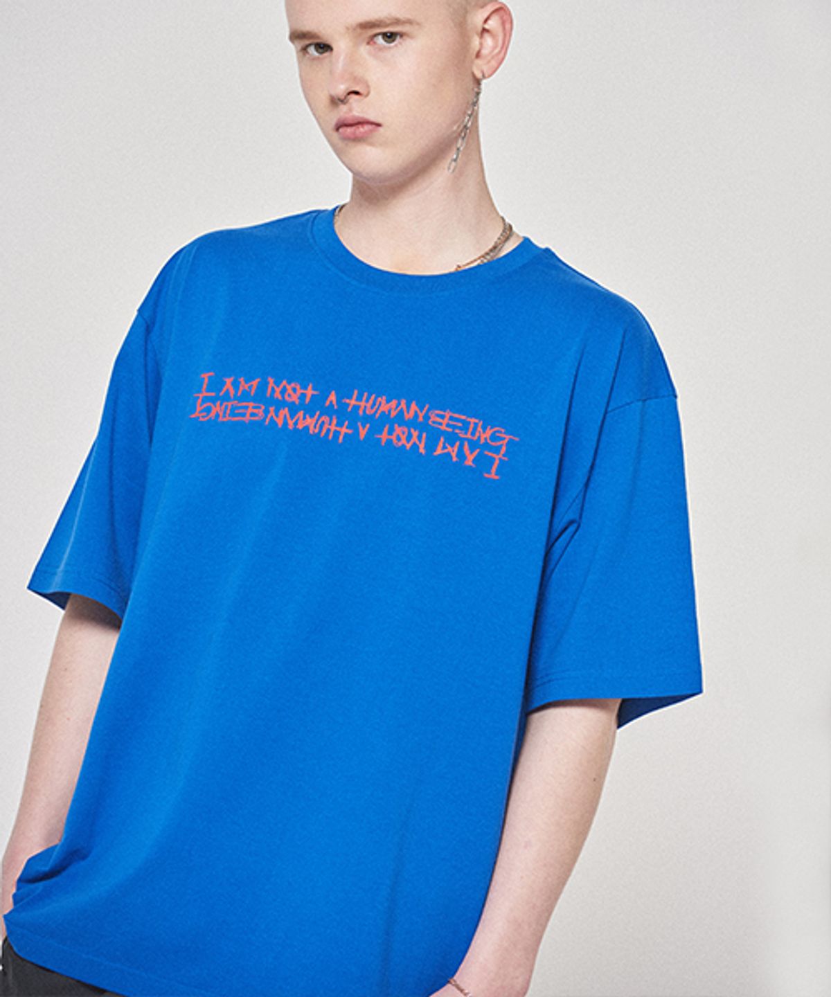 아임낫어휴먼비잉(I AM NOT A HUMAN BEING) Basic Logo Tee - COBALT BLUE