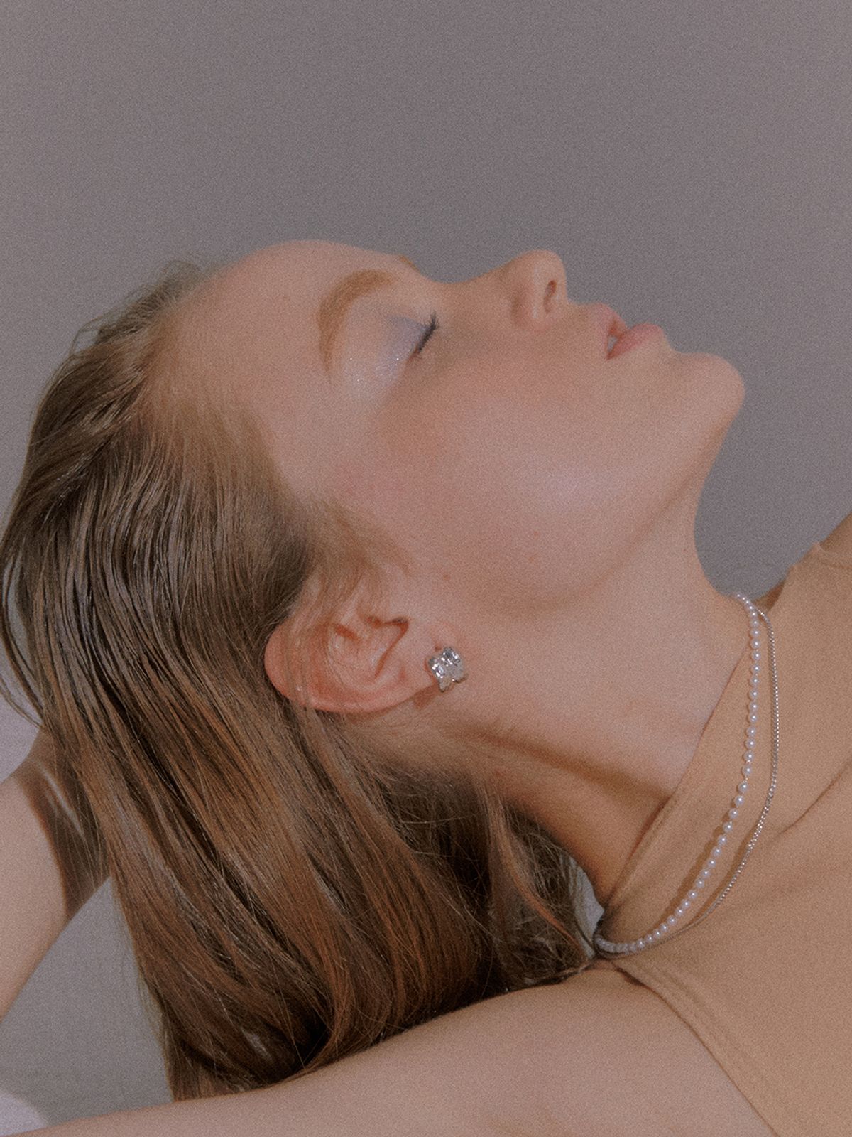 원이너프(ONE ENOUGH) Natural Drop Earrings