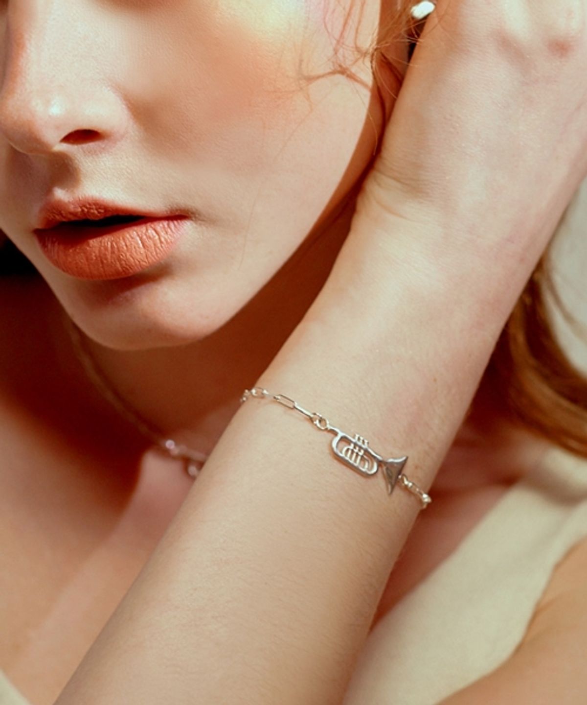 봉보(BONBEAU) Trumpet forte Bracelet 트럼펫 포인트 체인 실버팔찌