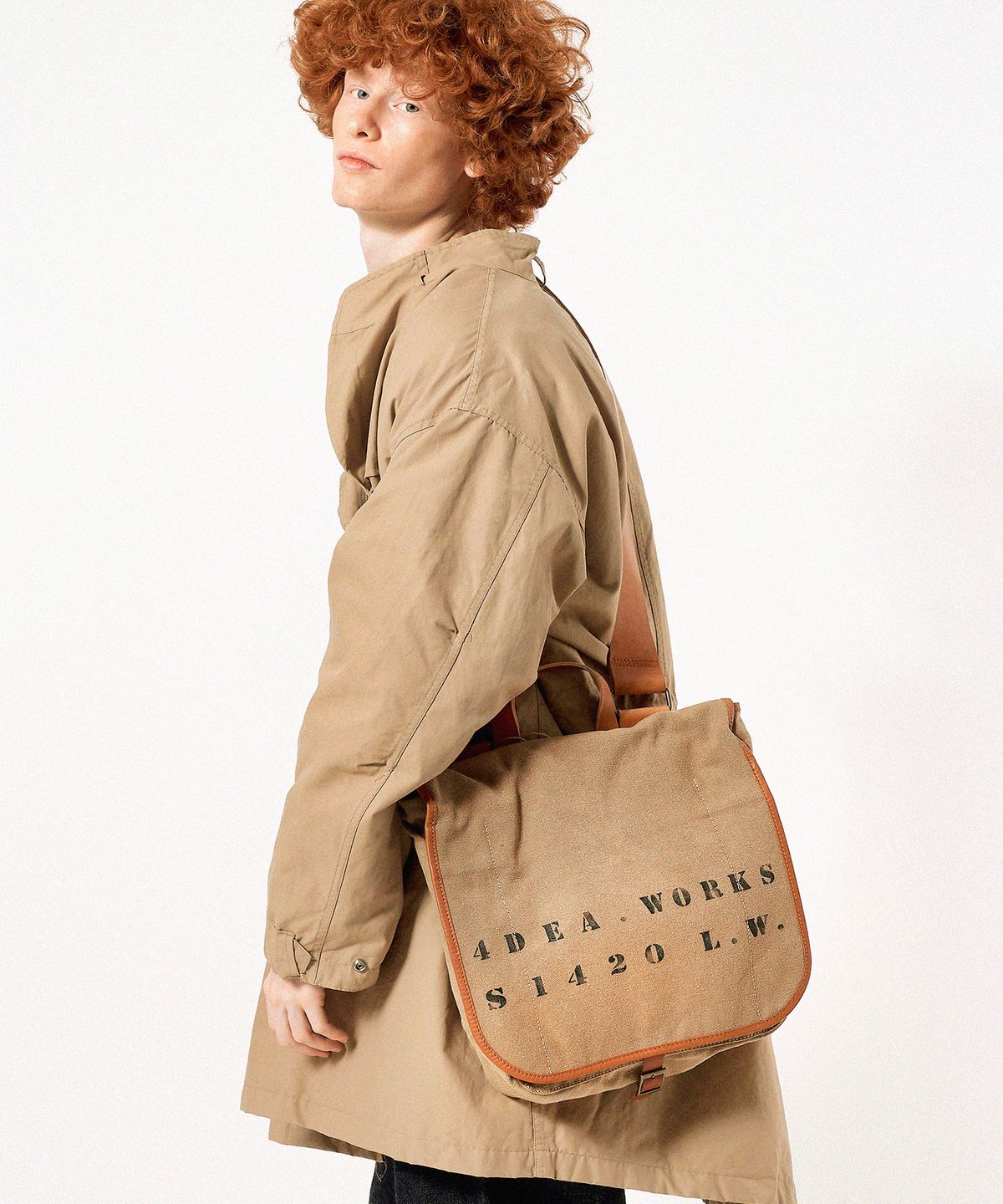 포디어웍스(4DEAWORKS) Fog tino R messengerbag (4colors)