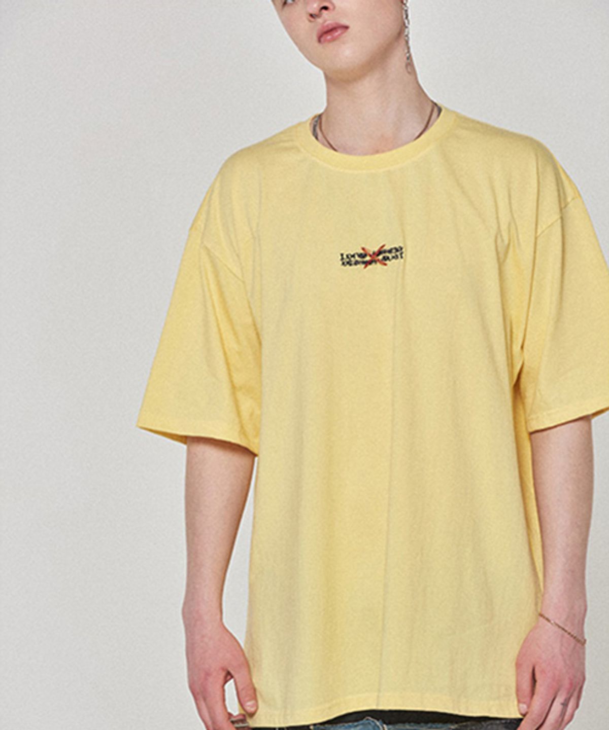 아임낫어휴먼비잉(I AM NOT A HUMAN BEING) Gotthem Tee - LIGHT YELLOW