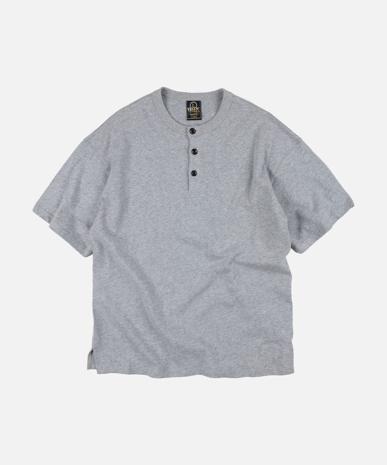 HENLEY NECK HALF TEE _ GRAY