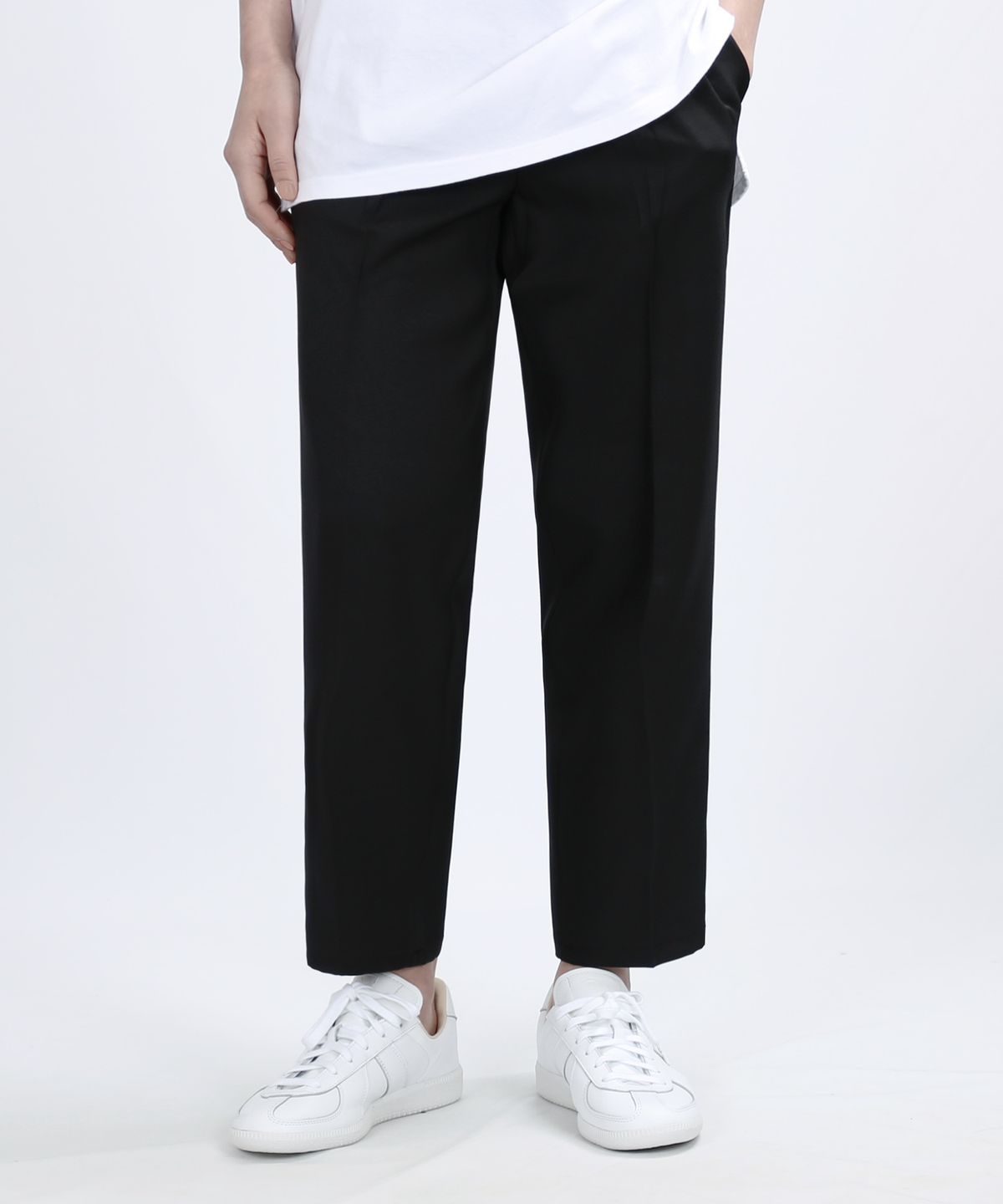 베리베인(VERYVAIN) PINTUCK RELAX SLACKS (BLACK)
