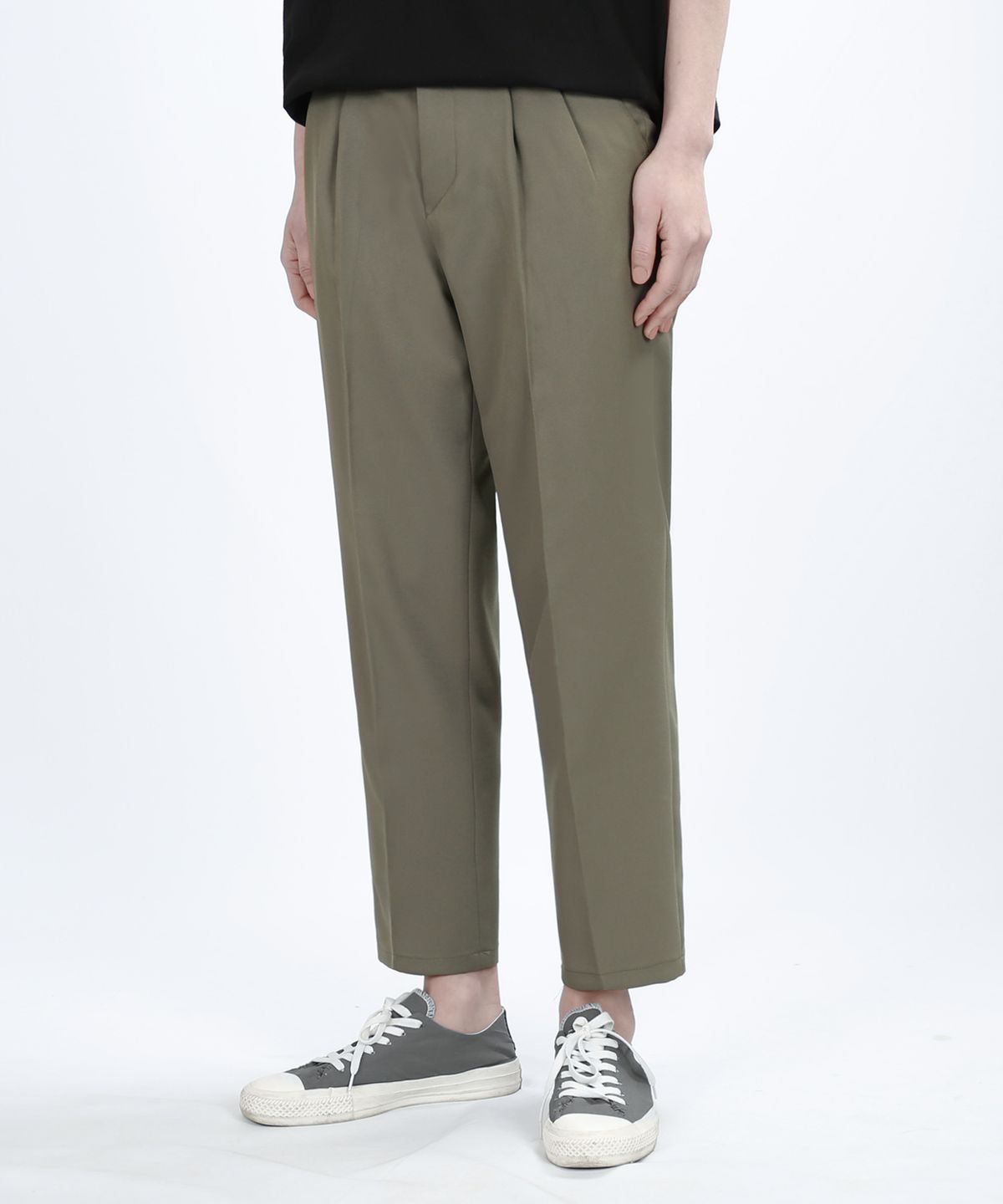 베리베인(VERYVAIN) PINTUCK RELAX SLACKS (OLIVE)