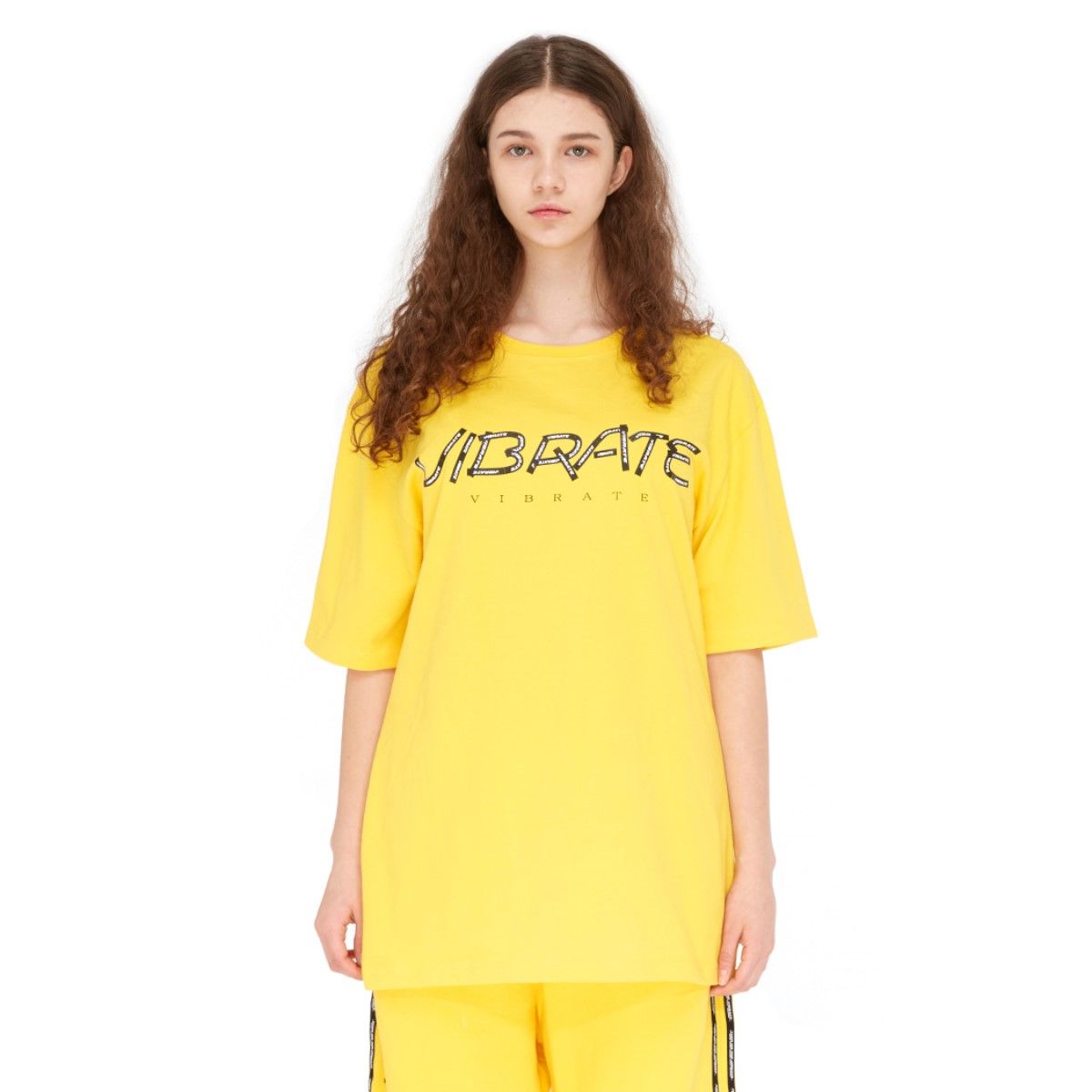 바이브레이트(VIBRATE) HERRINGBONE TAPE T-SHIRT (YELLOW)