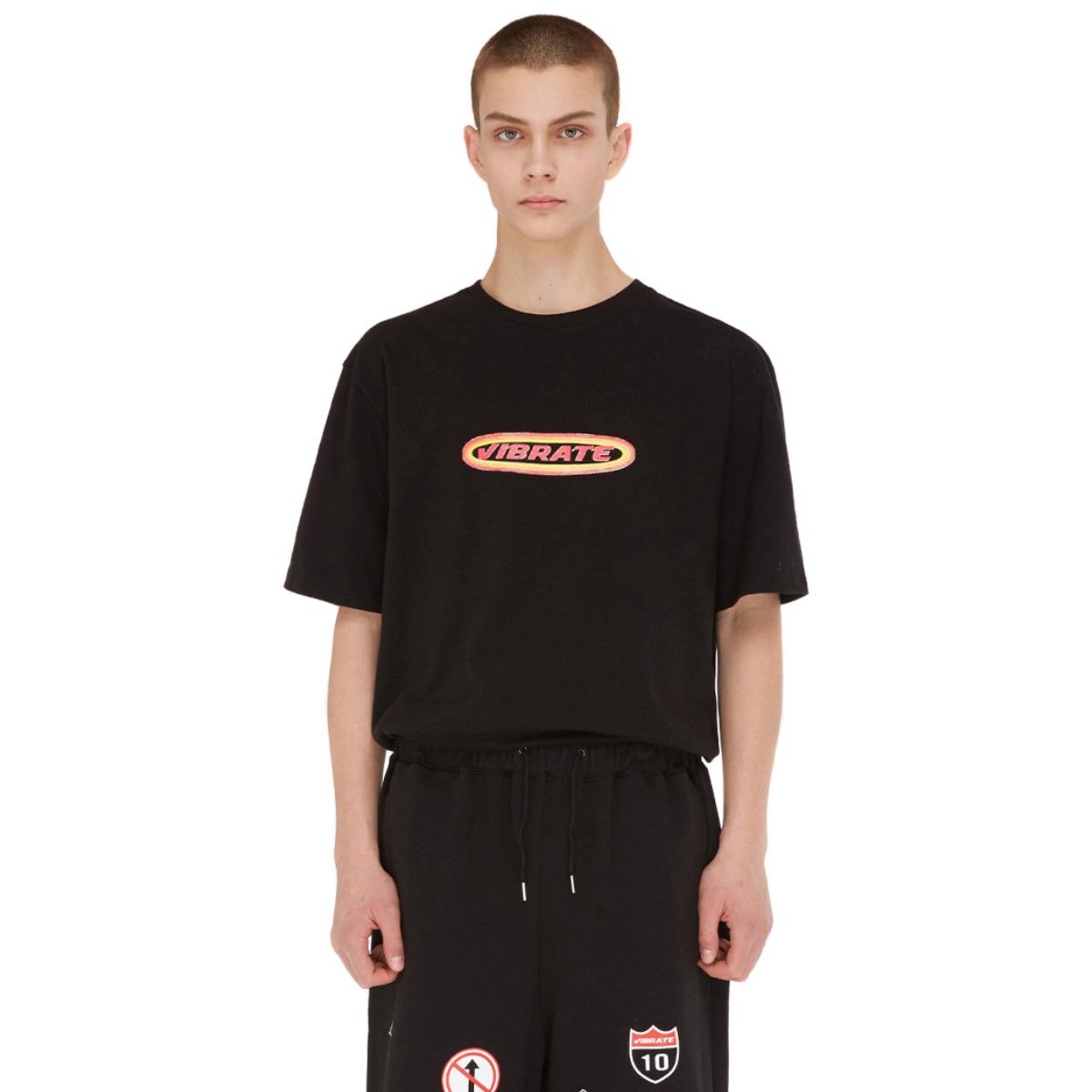 바이브레이트(VIBRATE) TWO TONE ROUND LOGO T-SHIRT (BLACK)