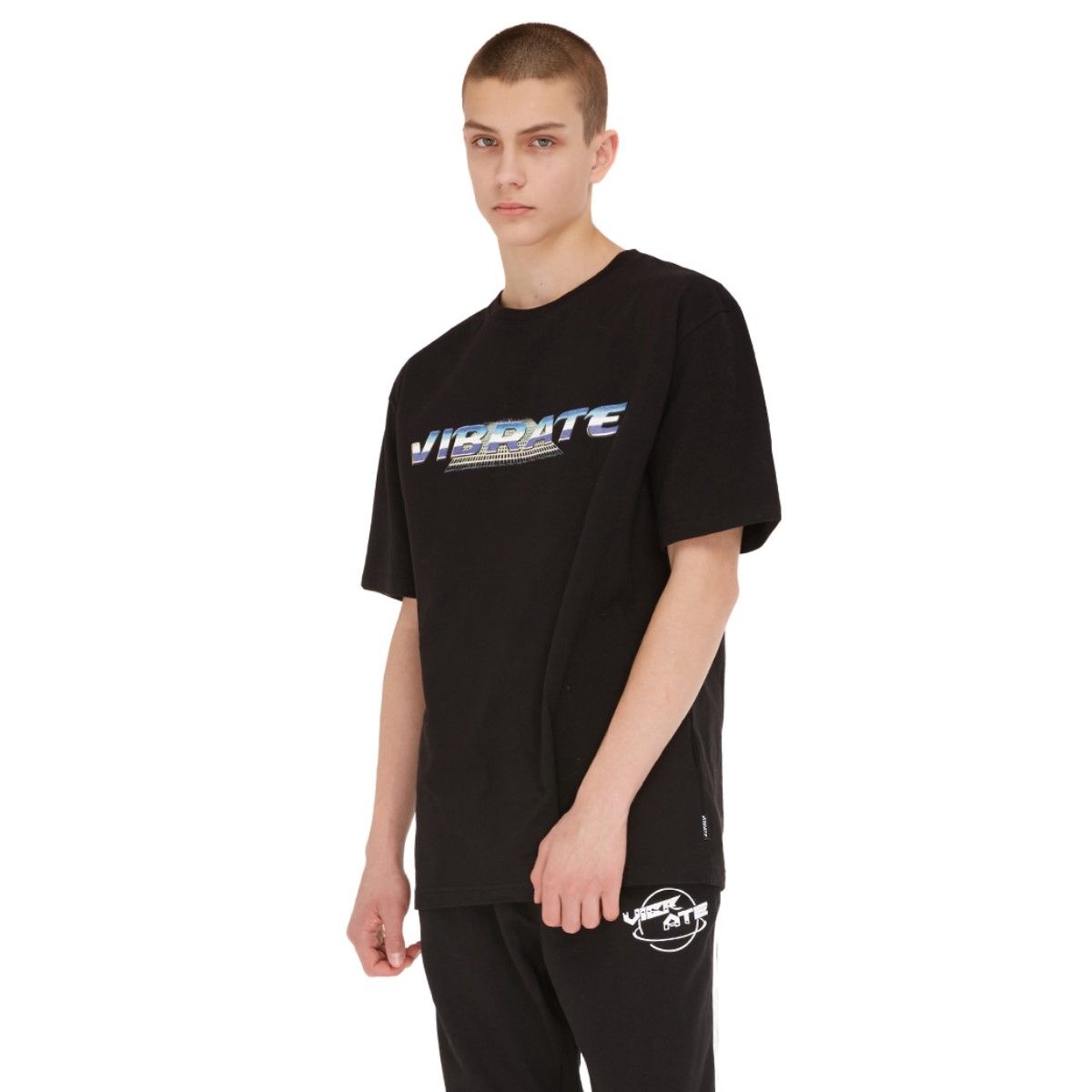 바이브레이트(VIBRATE) SPACETRIP LOGO T-SHIRT (BLACK)