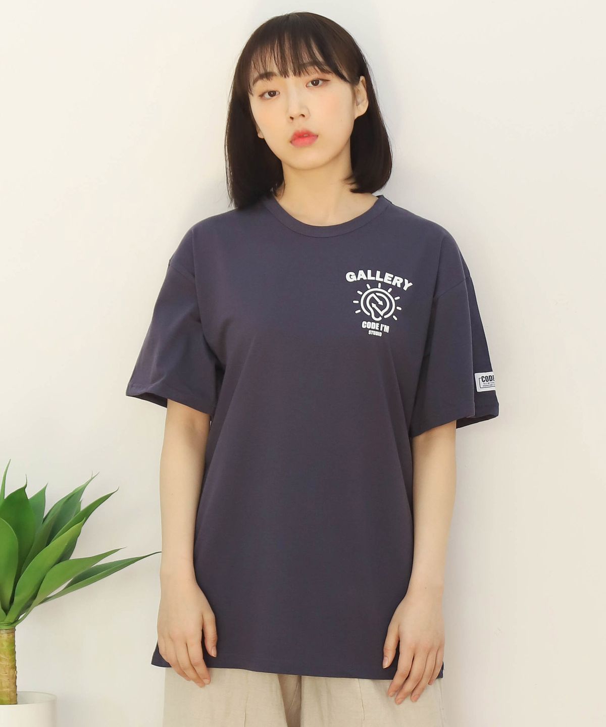 코드아이엠(CODE I'M) 30수 싱글 심볼 로고 프린트 오버핏 반팔티 네이비