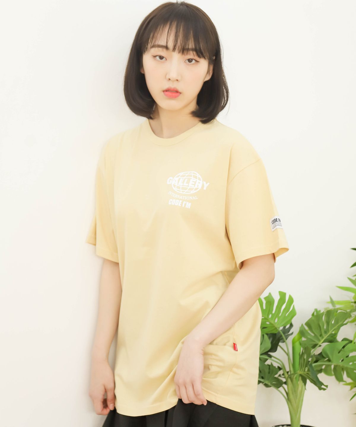 코드아이엠(CODE I'M) 30수 싱글 지구 로고 프린트 오버핏 반팔티 옐로우