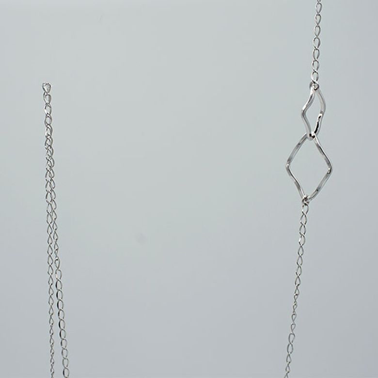 Wave diamond link surgical glasses chain