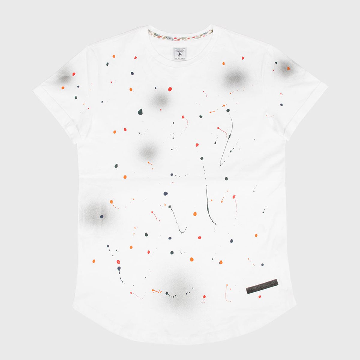 모빈스알(MOVINS.R) PENNA RIDERS FEAST SHORT TEE WHITE
