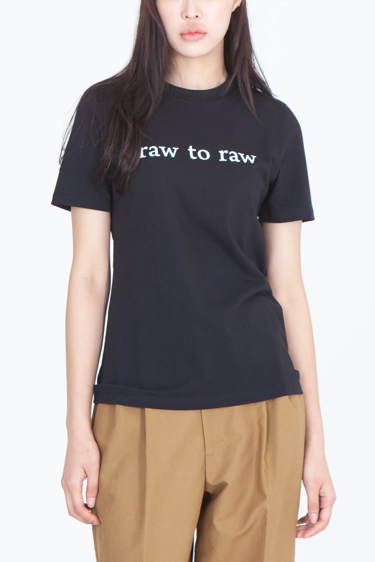 로우 투 로우(RAW TO RAW) WRT014B 로고 슬림 티 (블랙)
