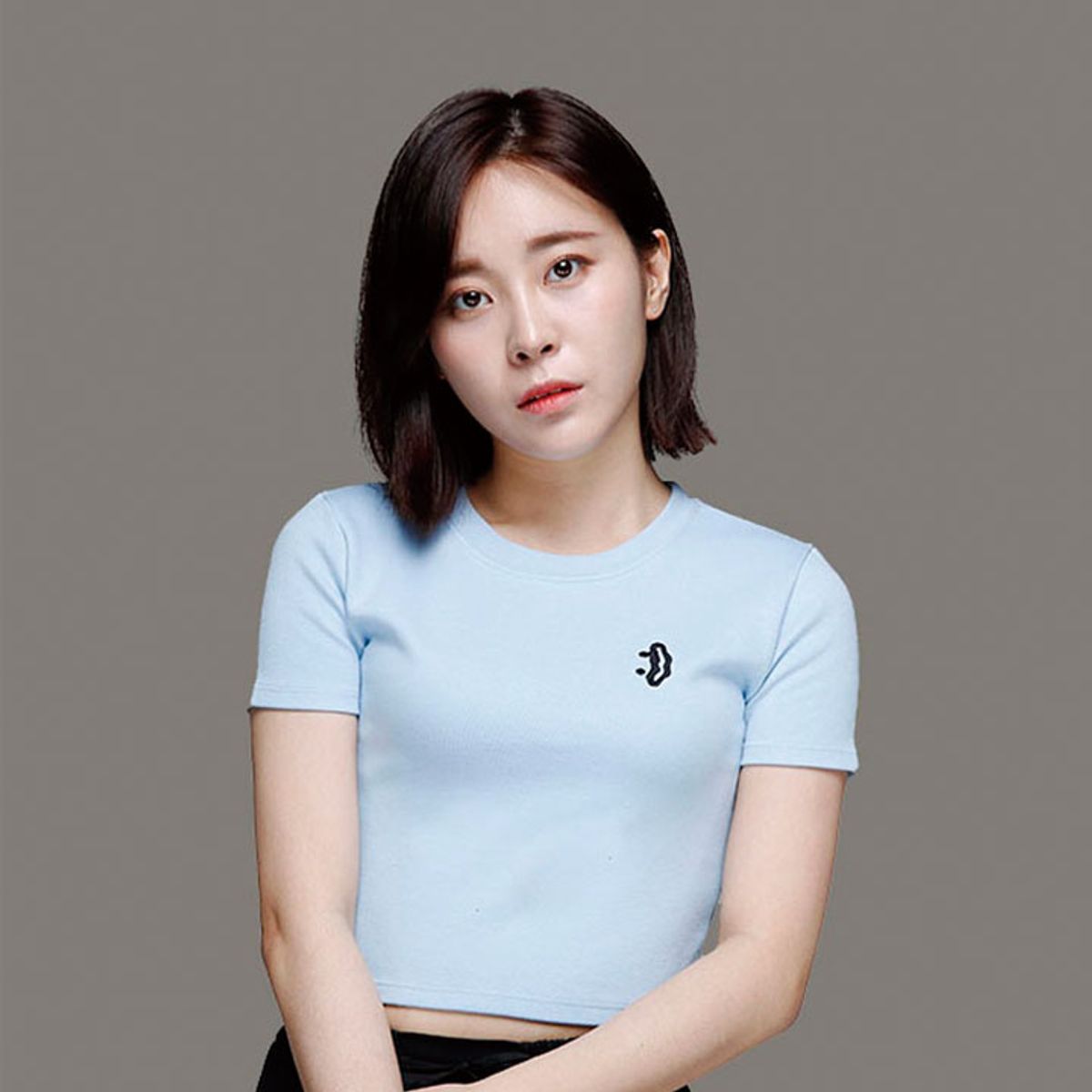 디쏘에이치(D.XO.H) 스마일 크롭 [ 스카이블루 ]