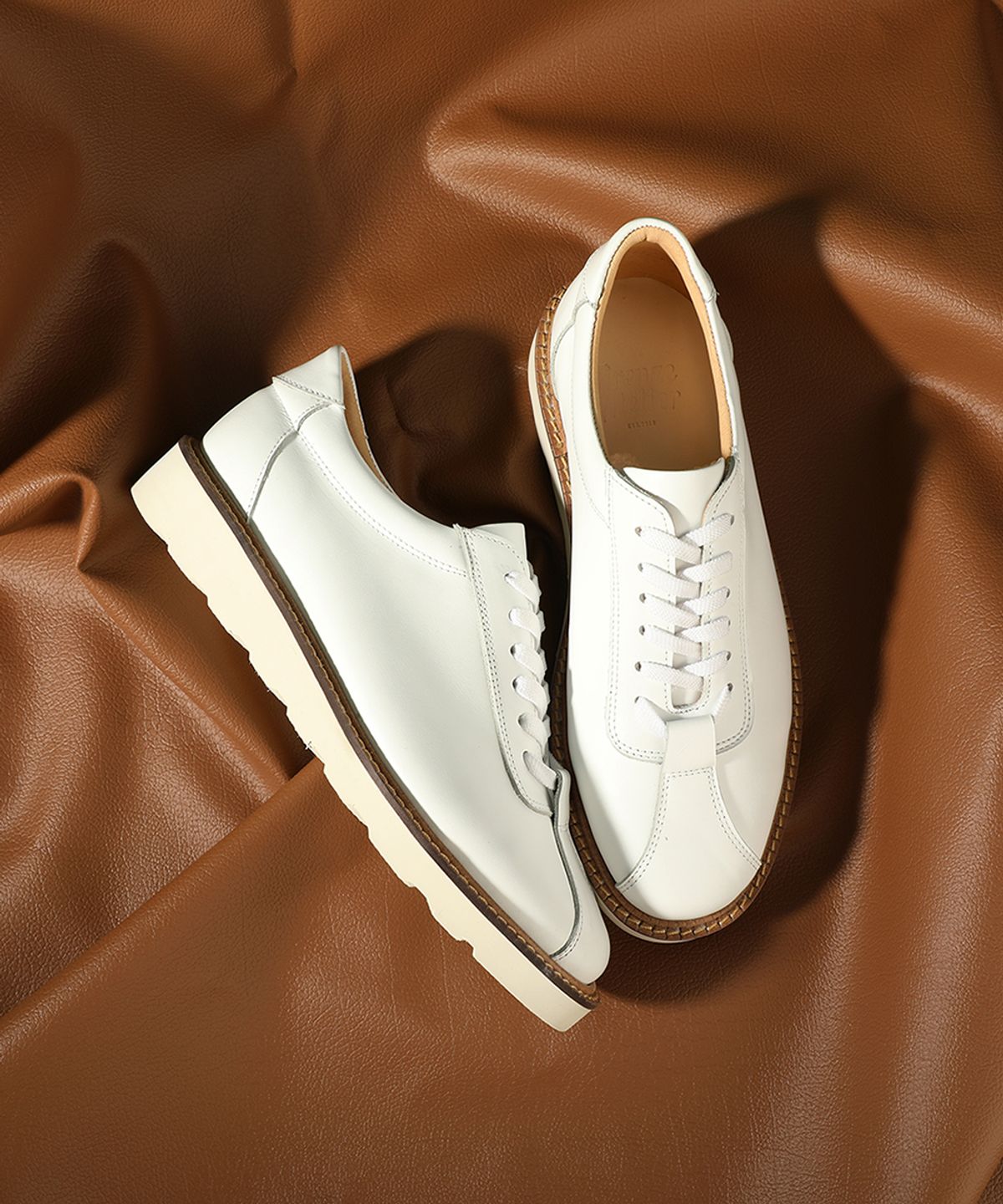 피렌체 아뜨리에(FIRENZE ATELIER) 코르테즈 디자인 우드웰트 경량솔 스니커즈 2280 [CREAM WHITE]