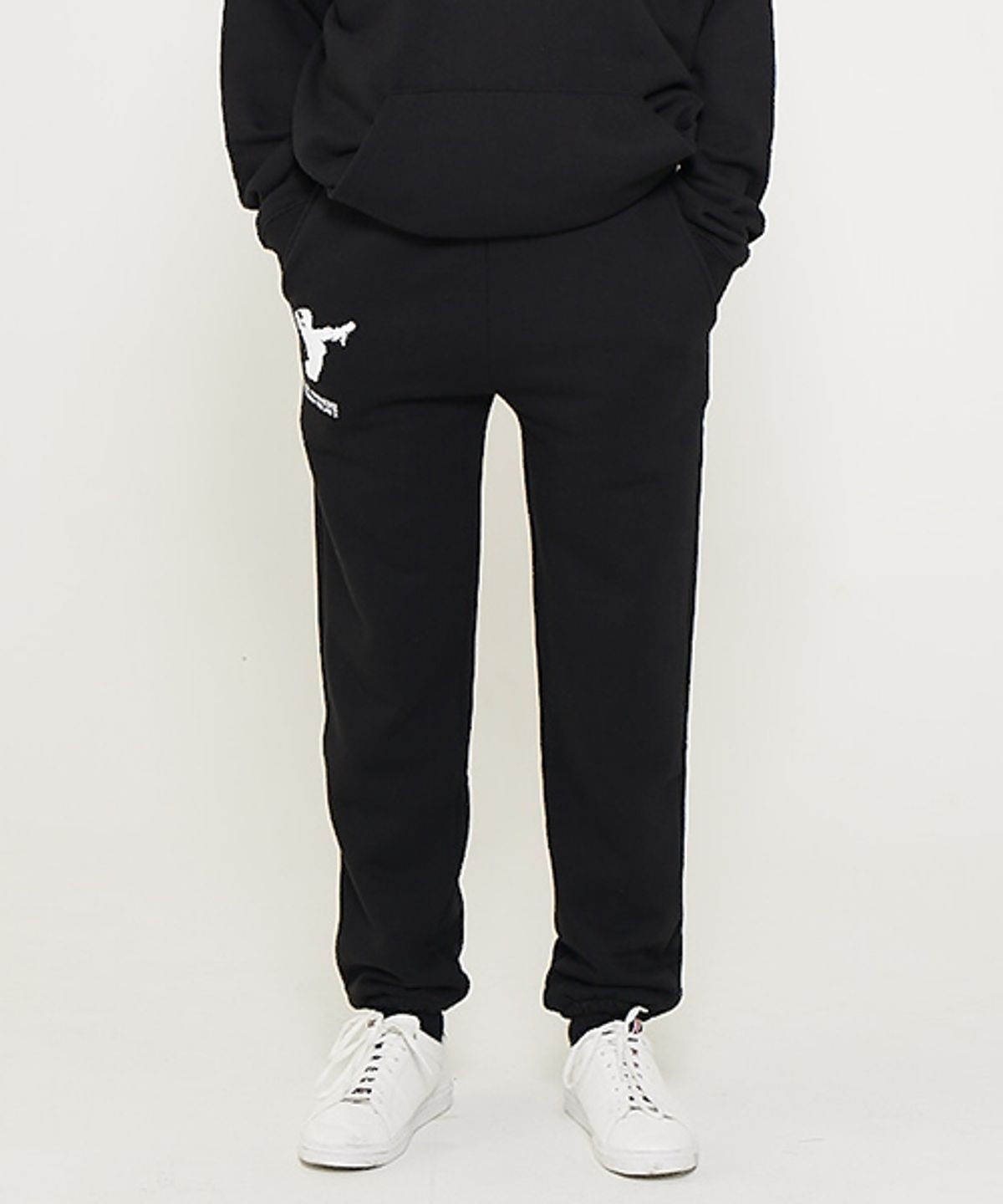 아임낫어휴먼비잉(I AM NOT A HUMAN BEING) Ballerina Sweat Pants - Black