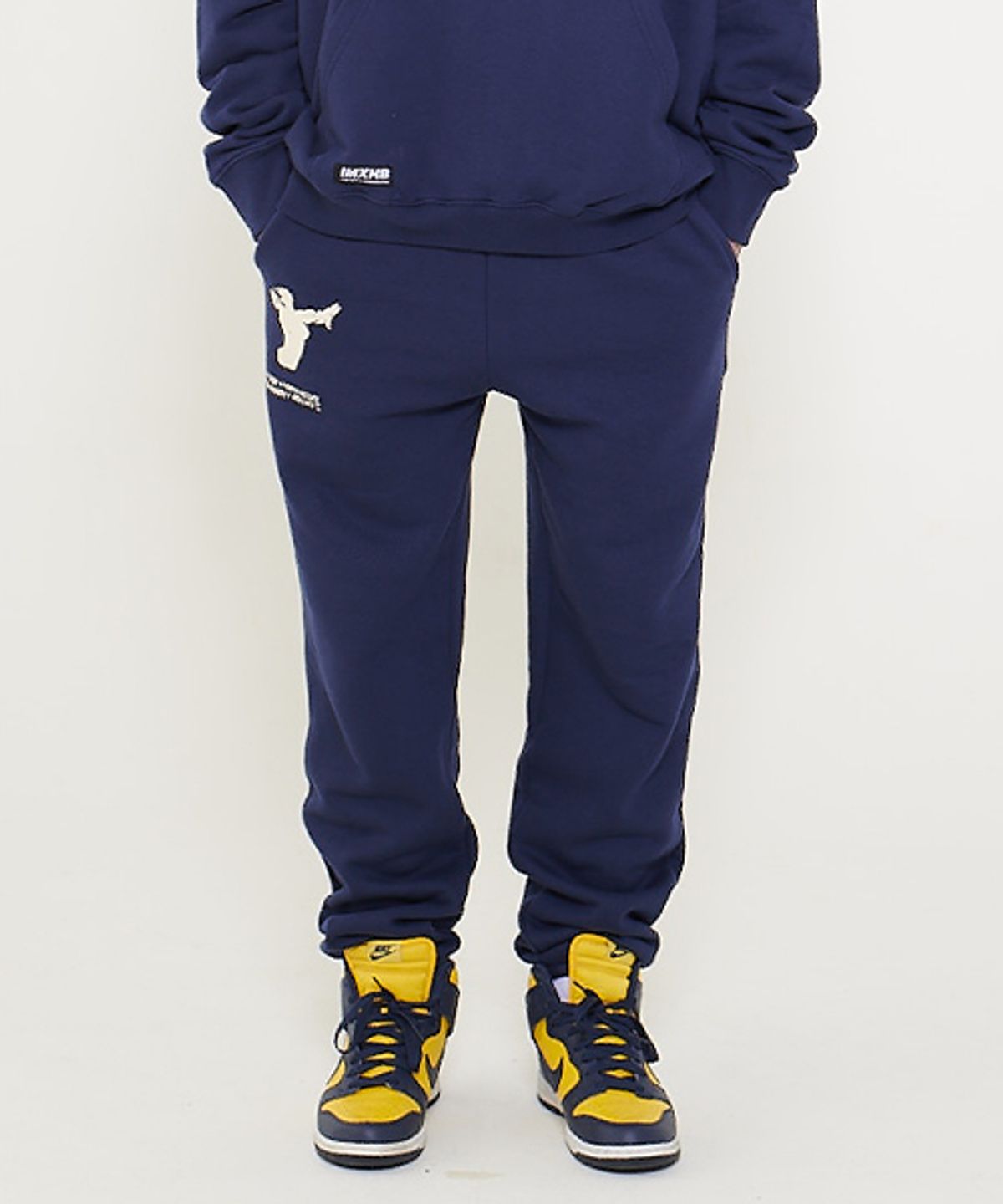 아임낫어휴먼비잉(I AM NOT A HUMAN BEING) Ballerina Sweat Pants - Navy