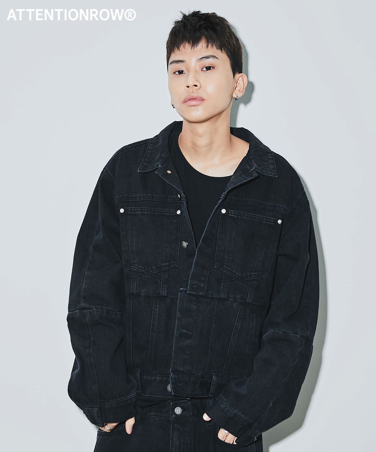 어텐션로우(ATTENTIONROW) 언커먼 레귤러 데님 자켓 (워시드블랙)
