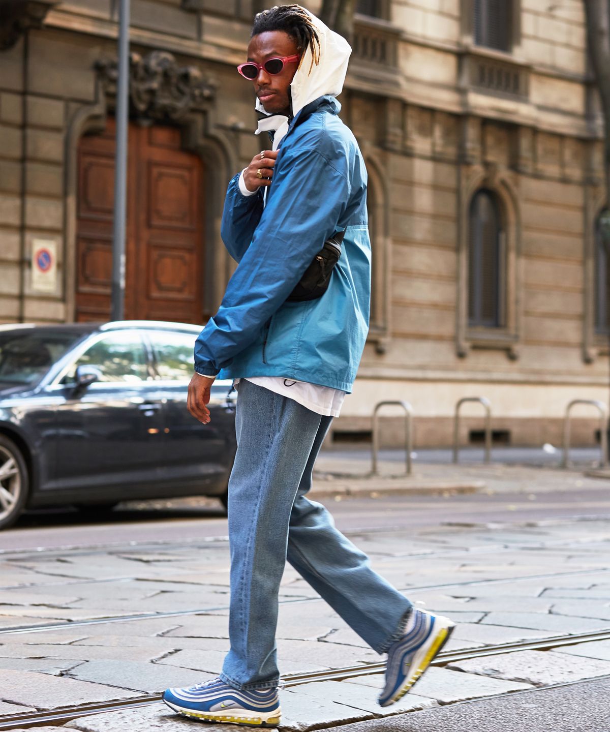 언터치드(UNTOUCHED) M1 - EASY TAPERED CROP (LIGHT BLUE)