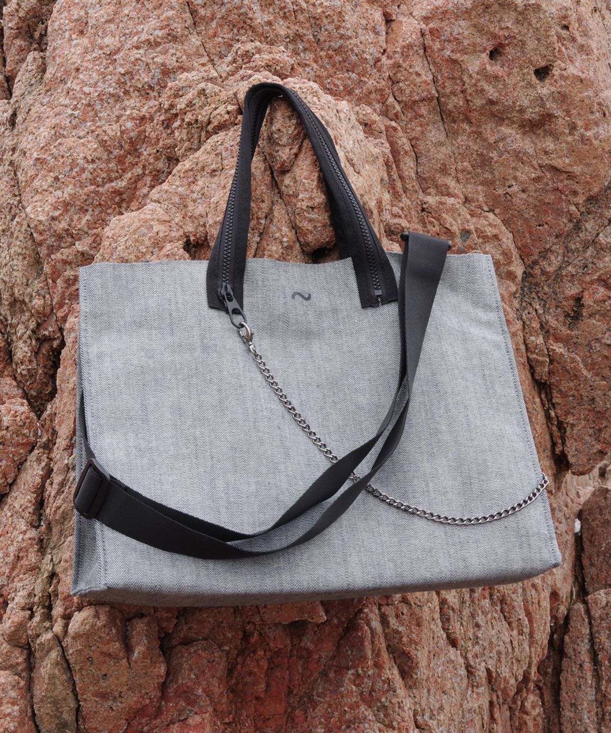 톰투머로우(TOMTOMORROW) signature bag [gy]