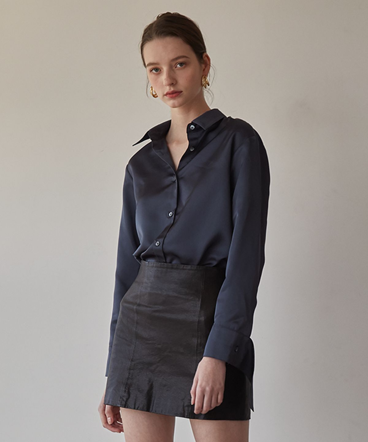 뮤게(MUGUET) UNBALANCE CUFFS SHIRTS (GRAY)