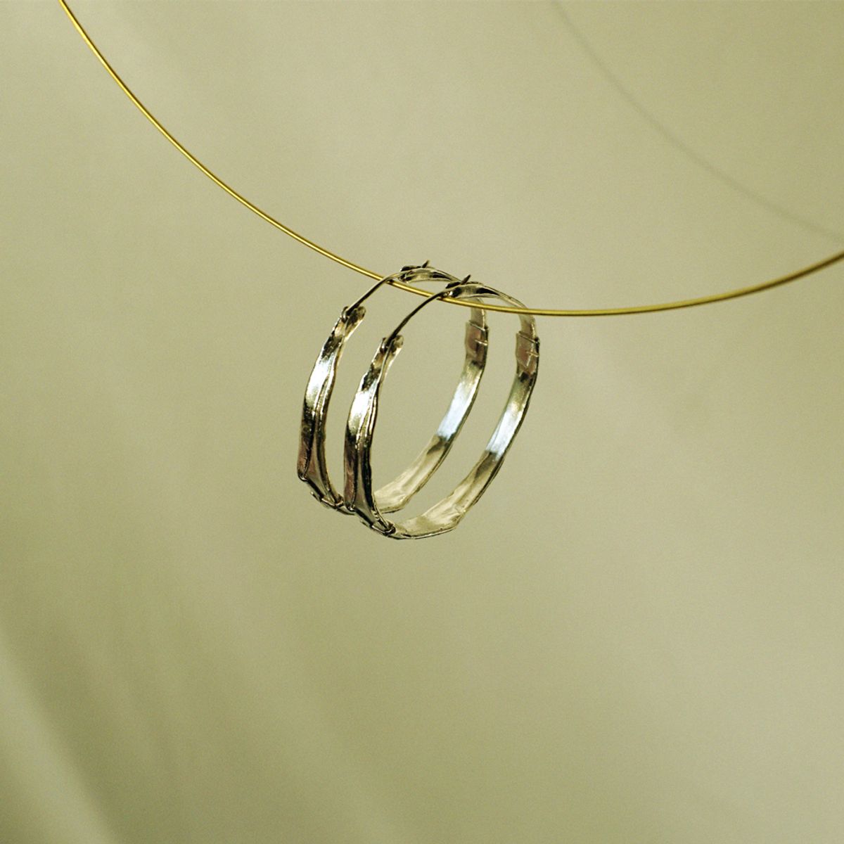 비자르 주얼리(BIZARRE JEWELRY) 티 컬렉션 써클 귀걸이